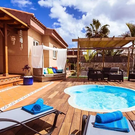 Strandnahes Hibiscus Mit Privatem Pool * 科拉雷侯