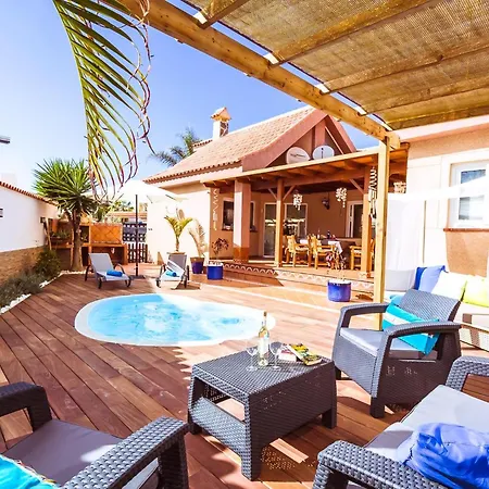 Hébergement de vacances Strandnahes Hibiscus Mit Privatem Pool *