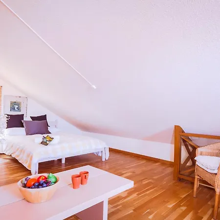 Strandnahes Hibiscus Mit Privatem Pool Κοραλέχο